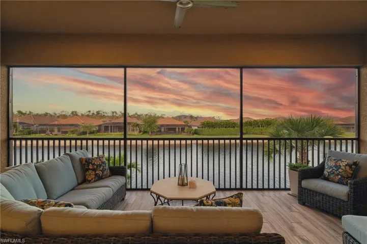 9673  Montelanico  LOOP, Naples, FL 34119