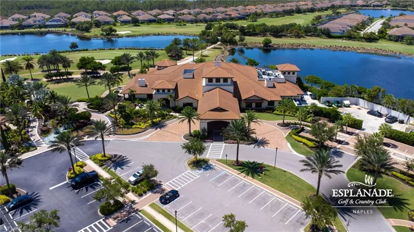 9673  Montelanico  LOOP, Naples, FL 34119