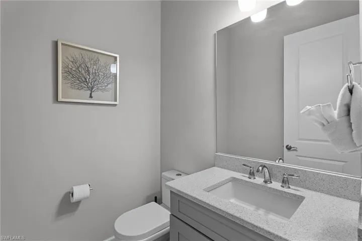 9673  Montelanico  LOOP, Naples, FL 34119