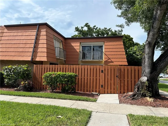 View of side of home
