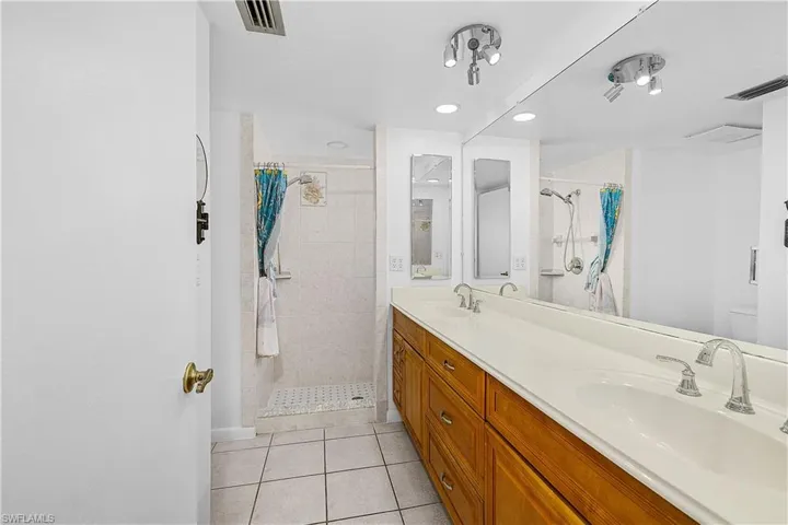 16201 Porto Bello St, Bokeelia, Florida 33922