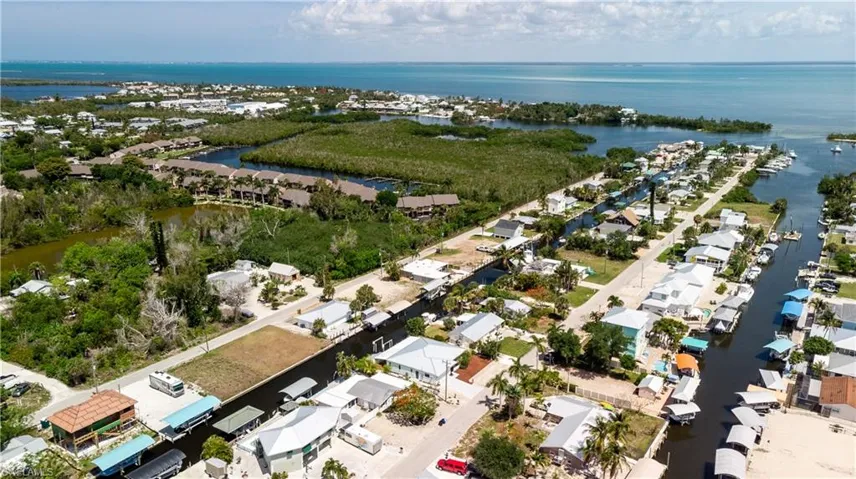 16201 Porto Bello St, Bokeelia, Florida 33922