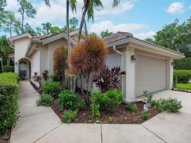 5013 Fairhaven Ln, Naples, Florida 34109