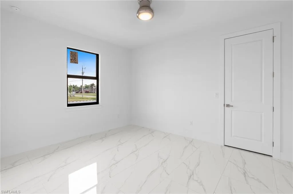 1639 33rd AVE, Cape Coral, FL 33993,2025000056