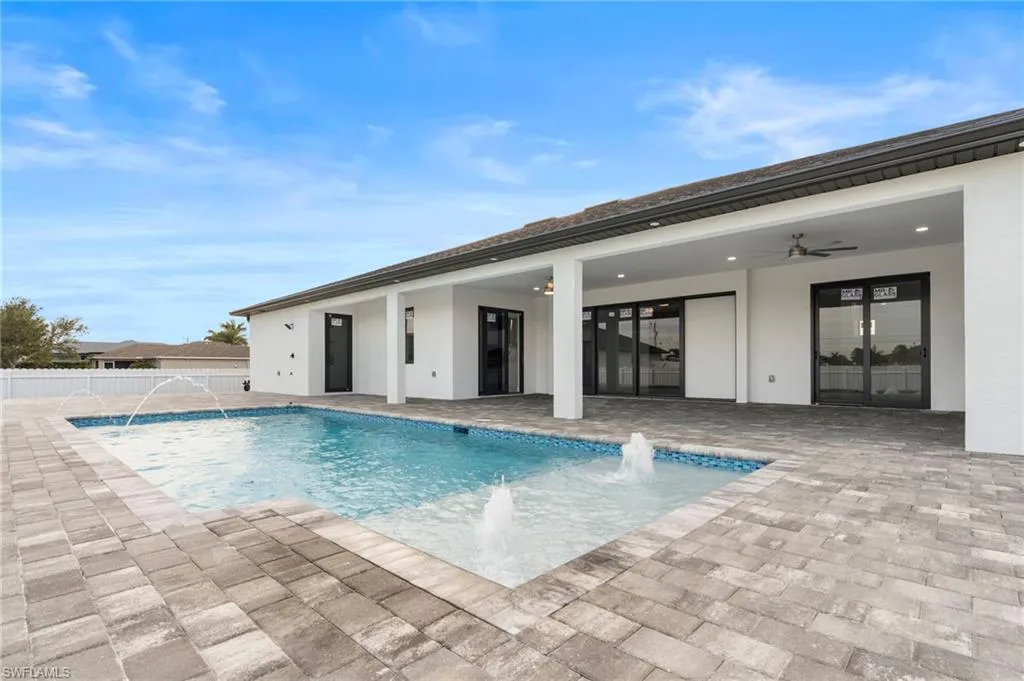 1639 33rd AVE, Cape Coral, FL 33993,2025000056