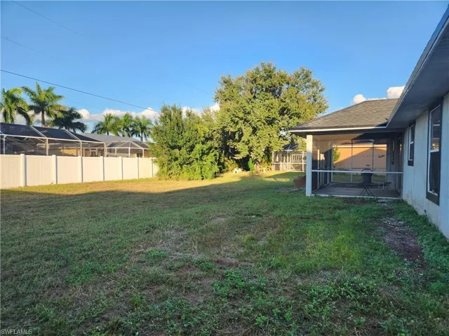 621 Sw 21st Ln, Cape Coral, Florida 33991