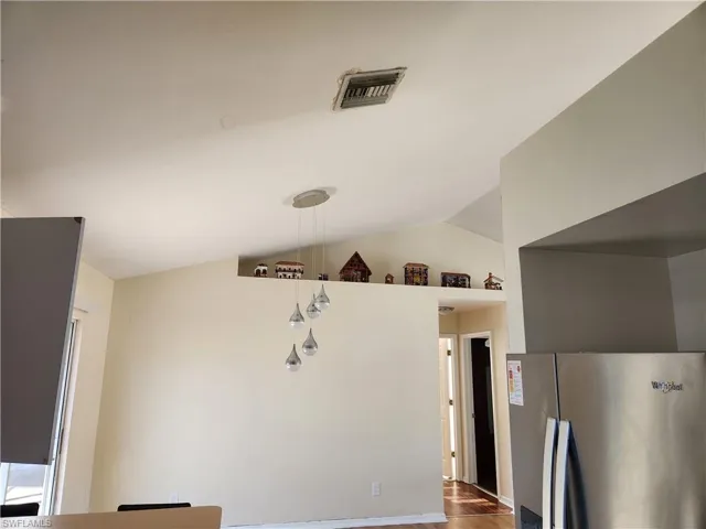 621 Sw 21st Ln, Cape Coral, Florida 33991