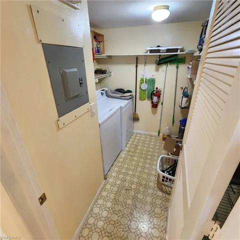 Inside Laundry-Storage Rm