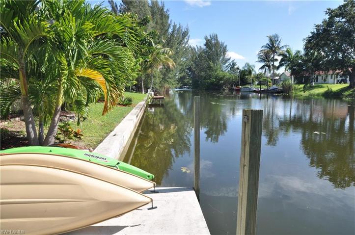 1429 SW 4th  PL, Cape Coral, FL 33991