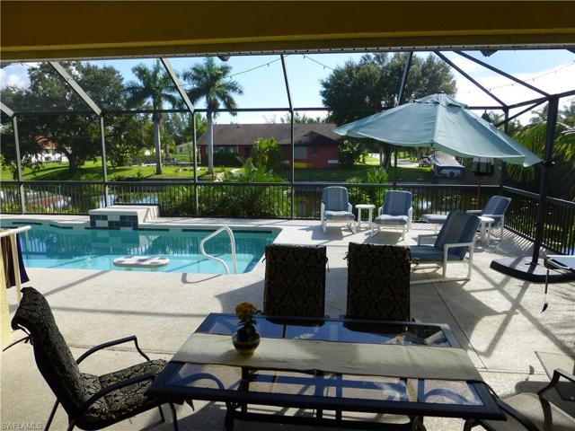 1429 SW 4th  PL, Cape Coral, FL 33991