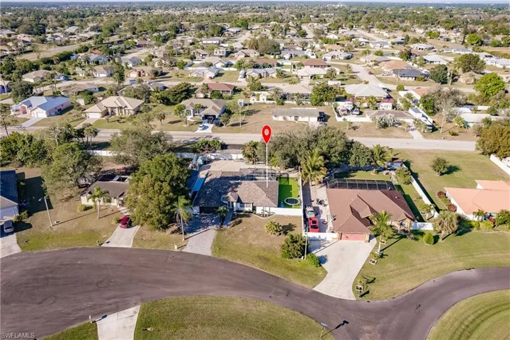 Birds eye view of property