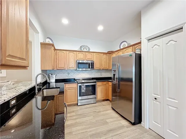 20920  Calle Cristal  LN, North Fort Myers, FL 33917