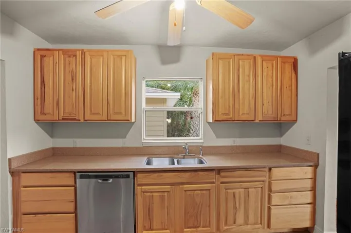 1607 Ardmore Rd, Fort Myers Fl 33901