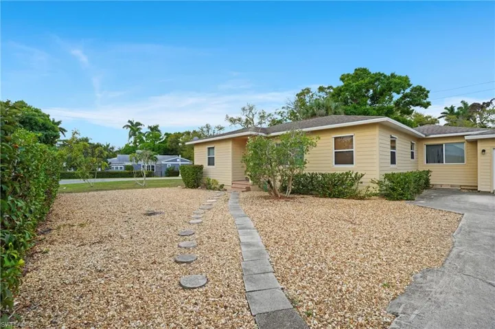 1607 Ardmore Rd, Fort Myers Fl 33901