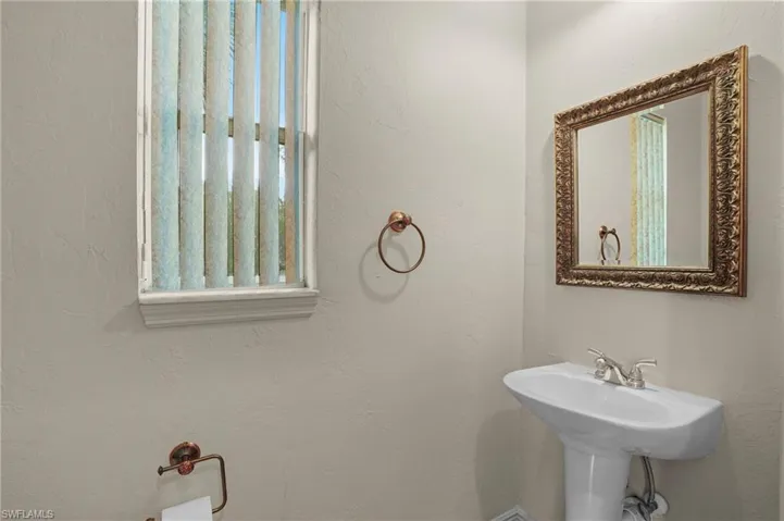 1607 Ardmore Rd, Fort Myers Fl 33901