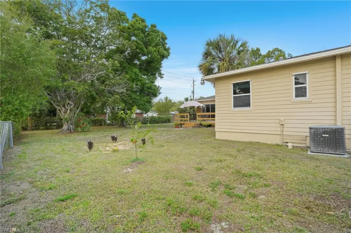 1607 Ardmore Rd, Fort Myers Fl 33901