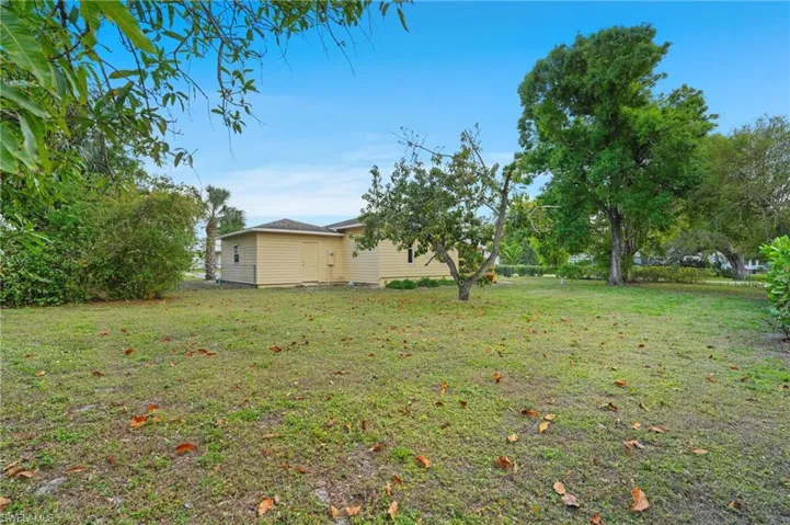 1607 Ardmore Rd, Fort Myers Fl 33901