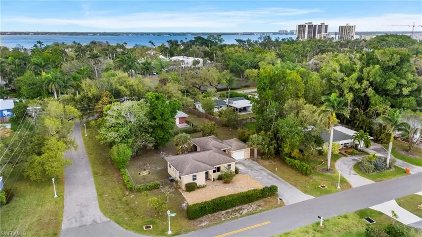 1607 Ardmore Rd, Fort Myers Fl 33901
