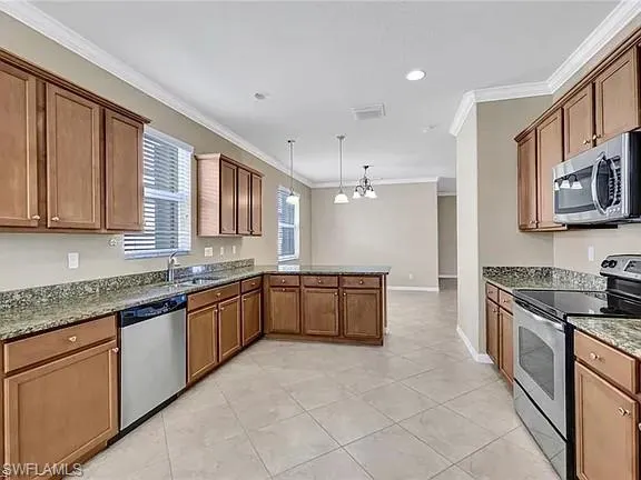13092 Silver Thorn Loop, North Fort Myers, Florida 33903