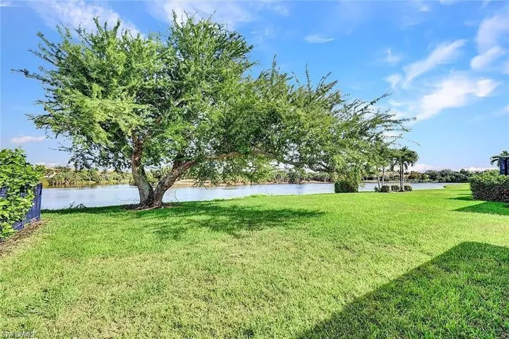 13092 Silver Thorn Loop, North Fort Myers, Florida 33903