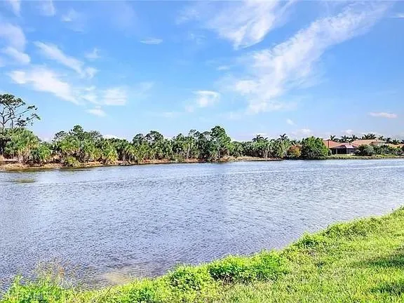 13092 Silver Thorn Loop, North Fort Myers, Florida 33903