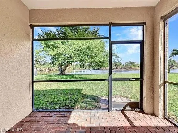 13092 Silver Thorn Loop, North Fort Myers, Florida 33903