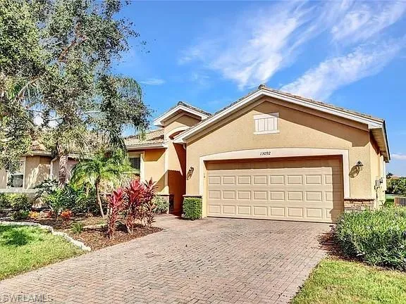13092 Silver Thorn Loop, North Fort Myers, Florida 33903