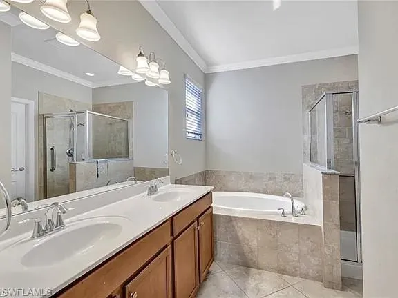 13092 Silver Thorn Loop, North Fort Myers, Florida 33903