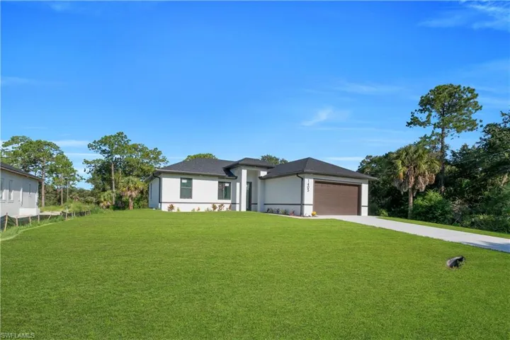 1405 Palmetto Ave, Lehigh Acres, Florida 33972