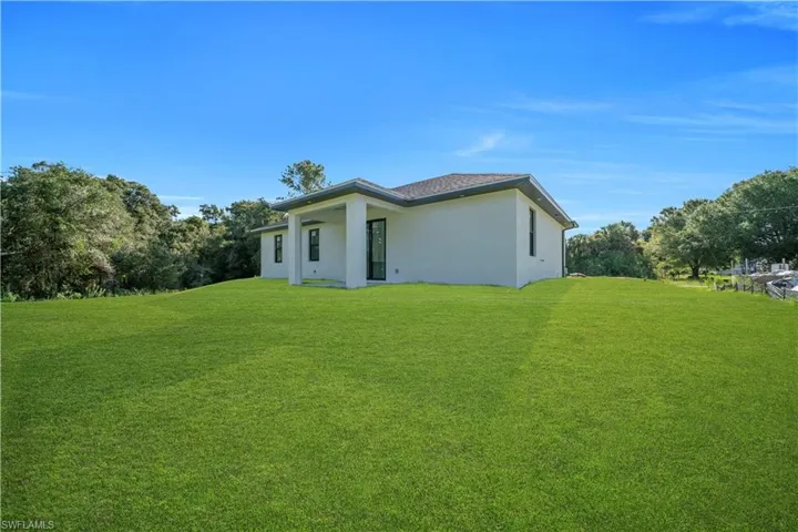 1405 Palmetto Ave, Lehigh Acres, Florida 33972