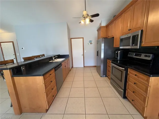 3723  Pelican  BLVD, Cape Coral, FL 33914