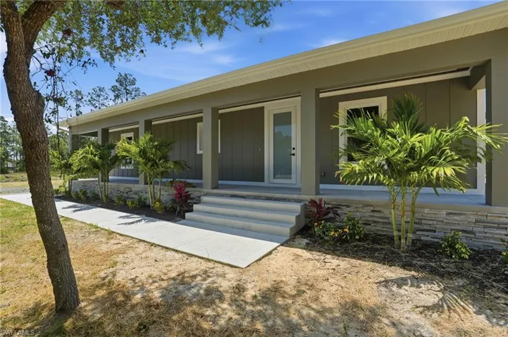7933 5th Ter, Labelle, Florida 33935