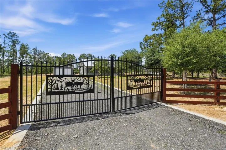 7933 5th Ter, Labelle, Florida 33935