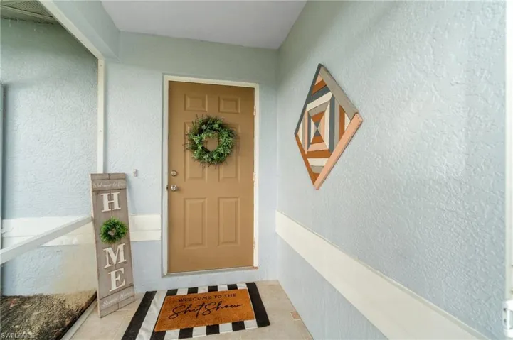 935  Summerfield  DR, Naples, FL 34120