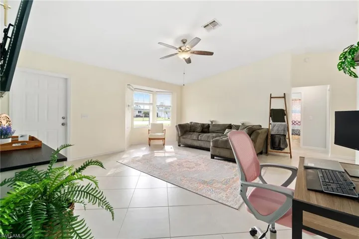 935  Summerfield  DR, Naples, FL 34120