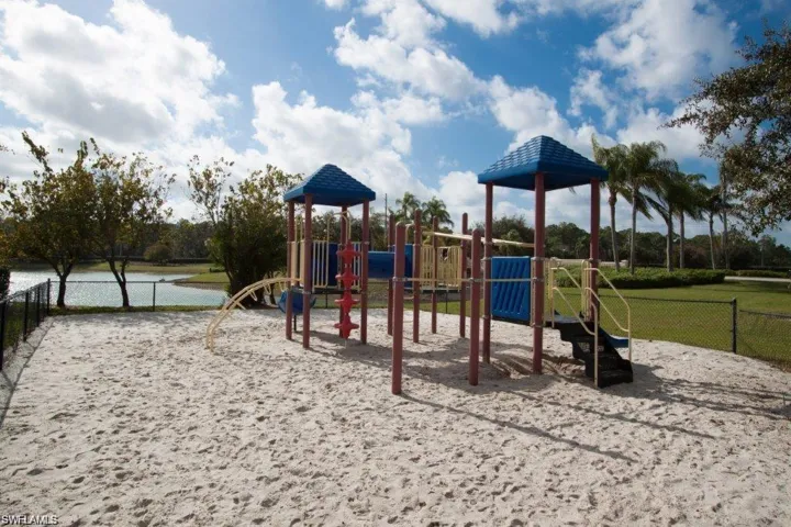 1064 Port Orange Way, Naples Fl 34120