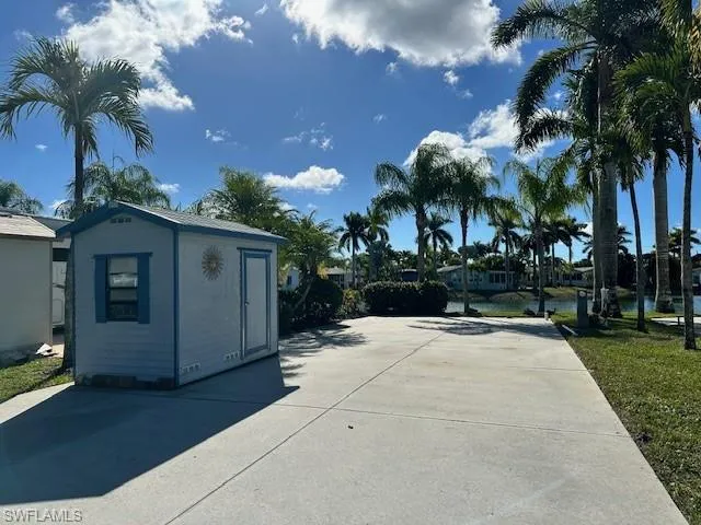 1233 Diamond Lake Cir, Naples, Florida 34114
