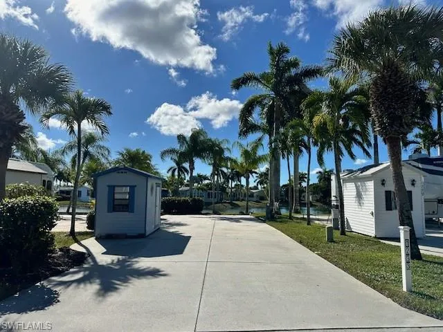 1233 Diamond Lake Cir, Naples, Florida 34114