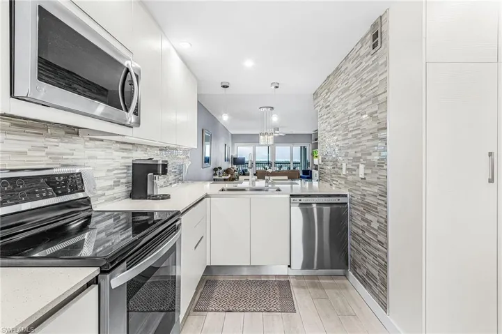 8402  Estero  BLVD, Fort Myers Beach, FL 33931