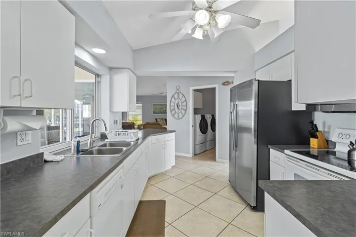 1157 Se 13th St, Cape Coral Fl 33990