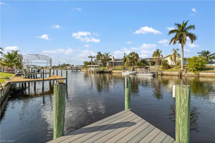1157 Se 13th St, Cape Coral Fl 33990