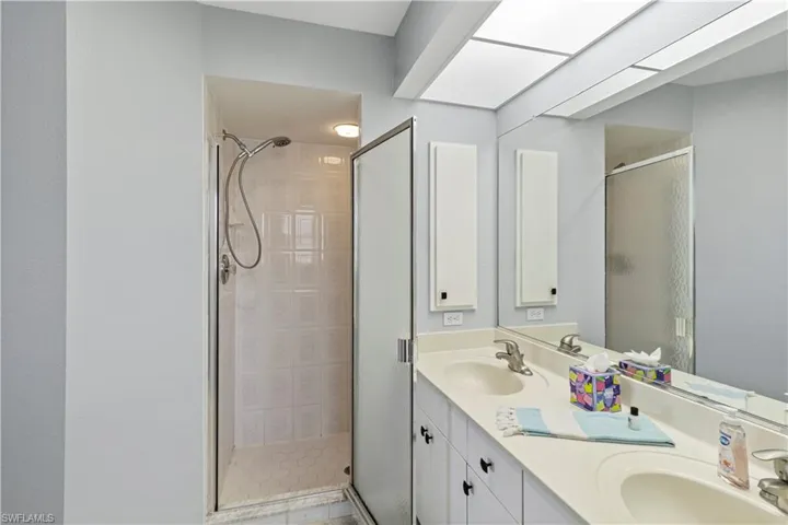 1157 Se 13th St, Cape Coral Fl 33990