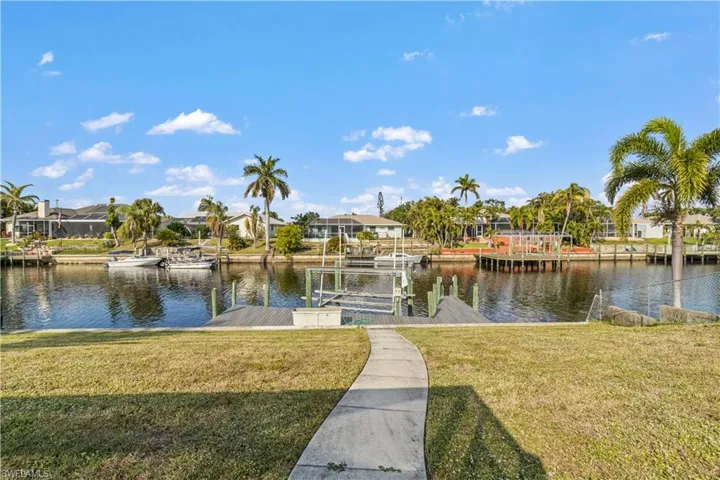 1157 Se 13th St, Cape Coral Fl 33990