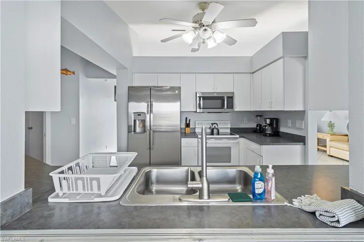 1157 Se 13th St, Cape Coral Fl 33990