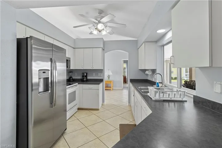 1157 Se 13th St, Cape Coral Fl 33990