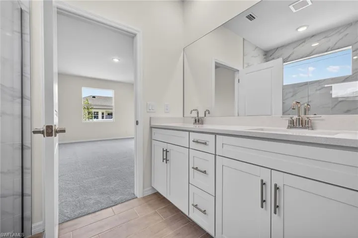 2105 Nw 4th St, Cape Coral, Florida 33993