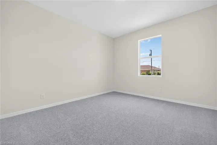 2105 Nw 4th St, Cape Coral, Florida 33993
