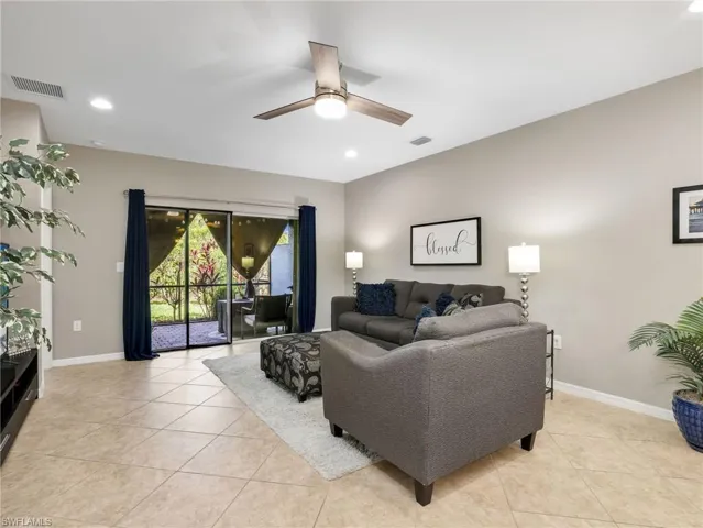 4337 Dutchess Park Rd, Fort Myers, Florida 33916