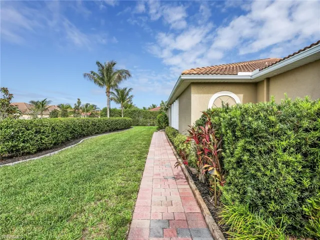 4337 Dutchess Park Rd, Fort Myers, Florida 33916