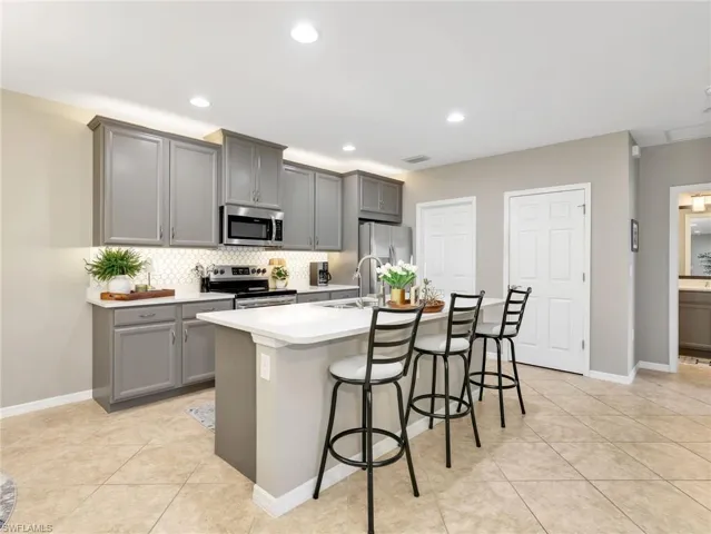 4337 Dutchess Park Rd, Fort Myers, Florida 33916